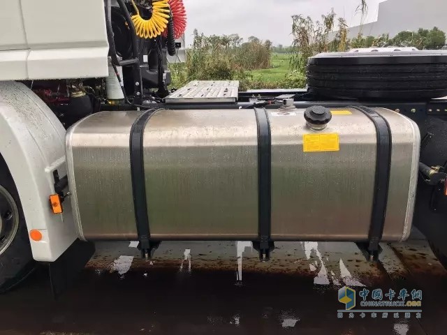 聯(lián)合卡車的鋁合金油箱