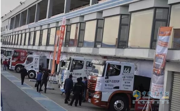 國內各類知名重卡賽前整備