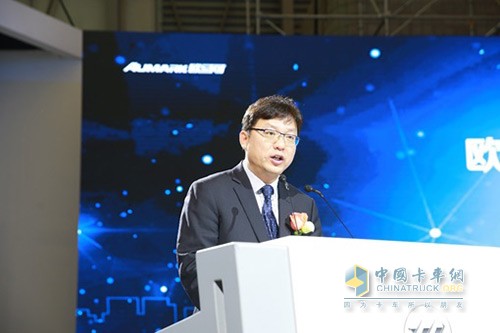 歐馬可事業(yè)本部副本部長(zhǎng)、營(yíng)銷公司副經(jīng)理邵國(guó)慶