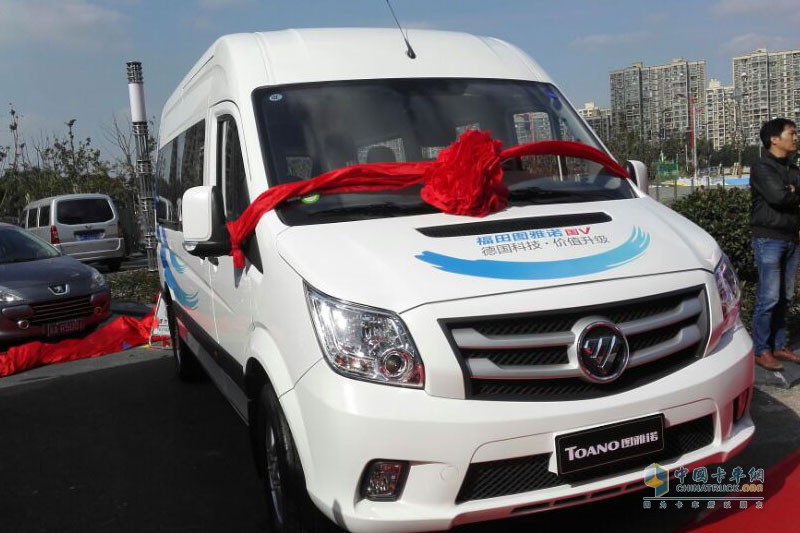 一汽解放 新J6P重卡 500馬力 6X4 國(guó)五牽引車(chē)(CA4250P66K25T1A1E5)