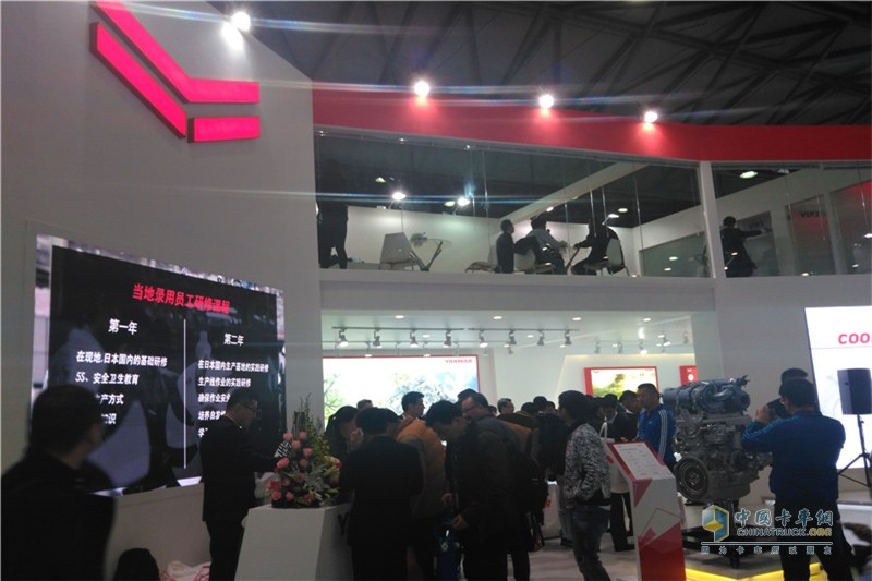 陜汽重卡 德龍新M3000 加強(qiáng)版 310馬力 4X2 國(guó)四牽引車(SX4186GN361)