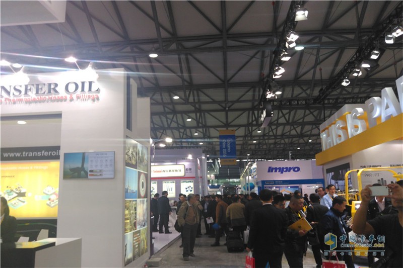 陜汽重卡 德龍新M3000 加強(qiáng)版 310馬力 4X2 國(guó)四牽引車(SX4186GN361)