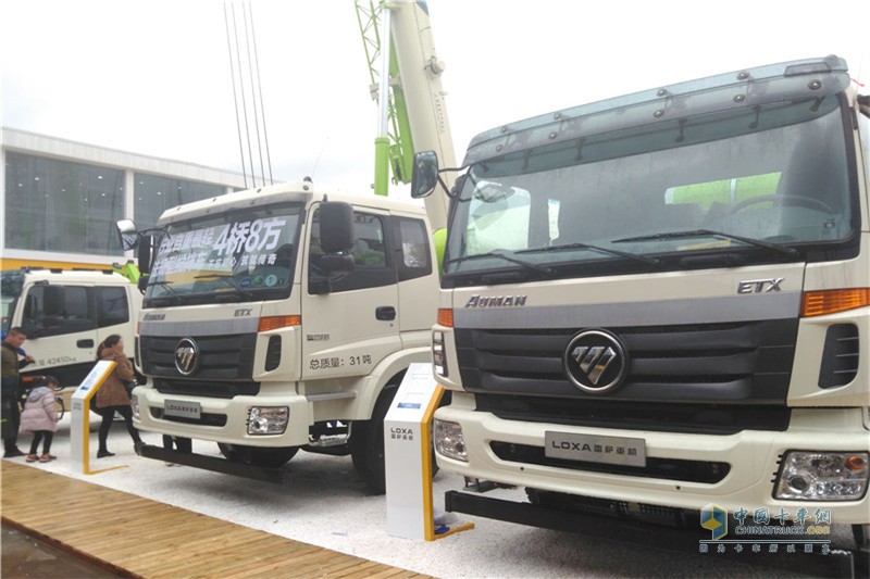 2016上海寶馬展 場(chǎng)外產(chǎn)品各個(gè)都要上天啊