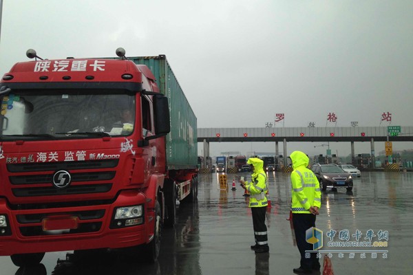 佛山市部署治理車輛超限超載工作