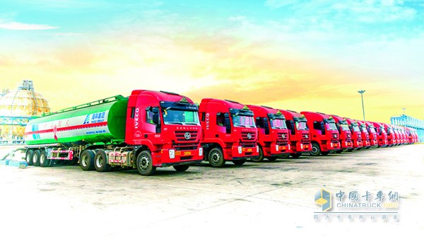 上汽紅巖?；愤\輸牽引車