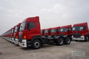 222臺(tái)廣汽日野交付哥斯達(dá)黎加用戶 開啟2017年“新”時(shí)代