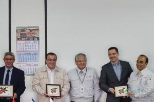 222臺(tái)廣汽日野交付哥斯達(dá)黎加用戶 開啟2017年“新”時(shí)代