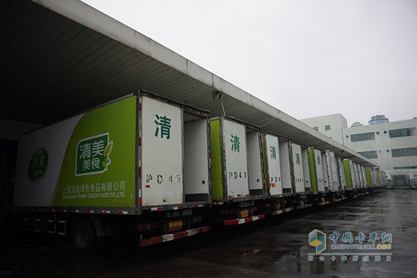 清美食品運(yùn)輸車