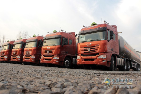 聯(lián)合卡車(chē)U380 6X4牽引車(chē)贏得?;愤\(yùn)輸信賴(lài)