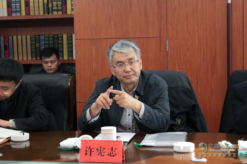 主攻中置軸轎運車 一汽解放與天津勞爾簽署戰(zhàn)略合作