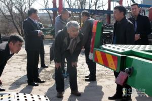 主攻中置軸轎運車 一汽解放與天津勞爾簽署戰(zhàn)略合作