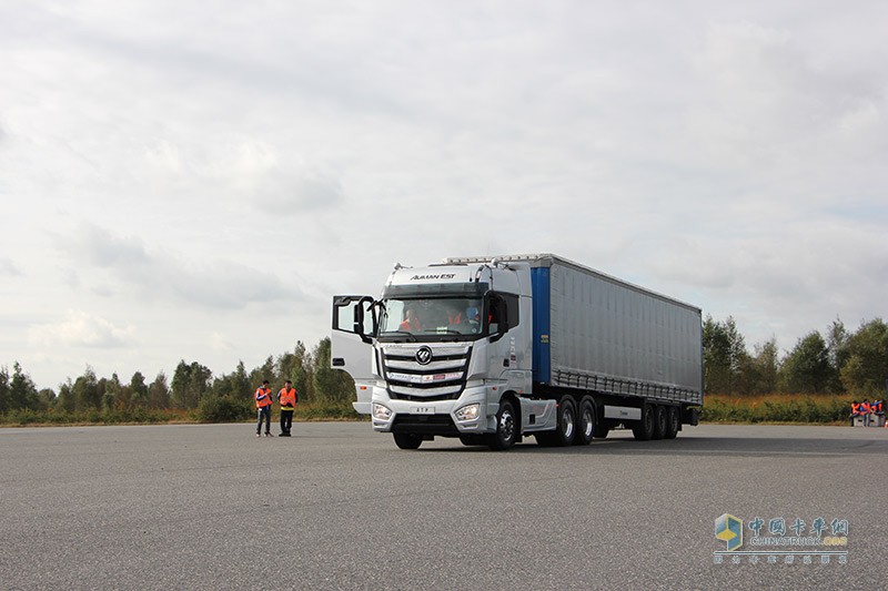 歐曼EST超級(jí)卡車經(jīng)歐洲測(cè)試