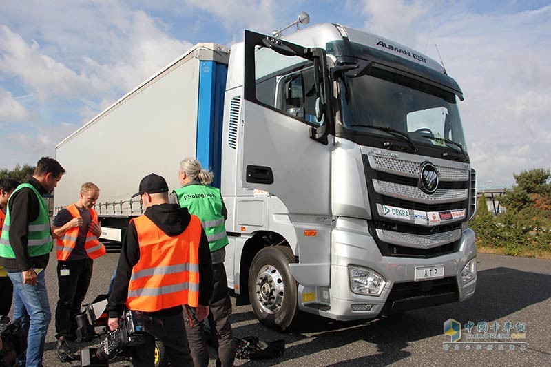 歐曼EST超級(jí)卡車經(jīng)歐洲測(cè)試