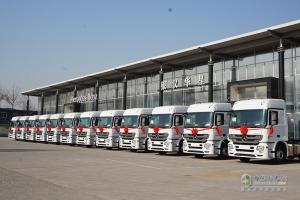 梅賽德斯-奔馳卡車與中誼快運開啟星徽合作 12臺卡車交付