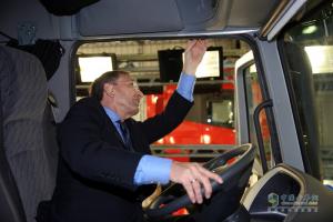 歐曼EST首臺(tái)下線 超級(jí)卡車進(jìn)入量產(chǎn)階段