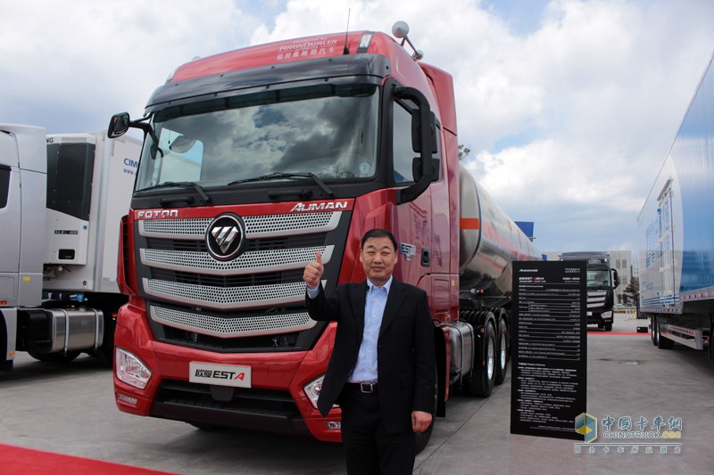 明星客戶搶“鮮”訂購(gòu)  首批千臺(tái)歐曼EST超級(jí)卡車正式投放市