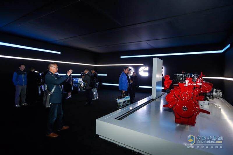 歐曼EST超級卡車登陸上海灘