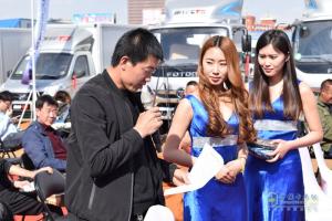 二龍戲珠 福田奧鈴大篷車首戰(zhàn)告捷!