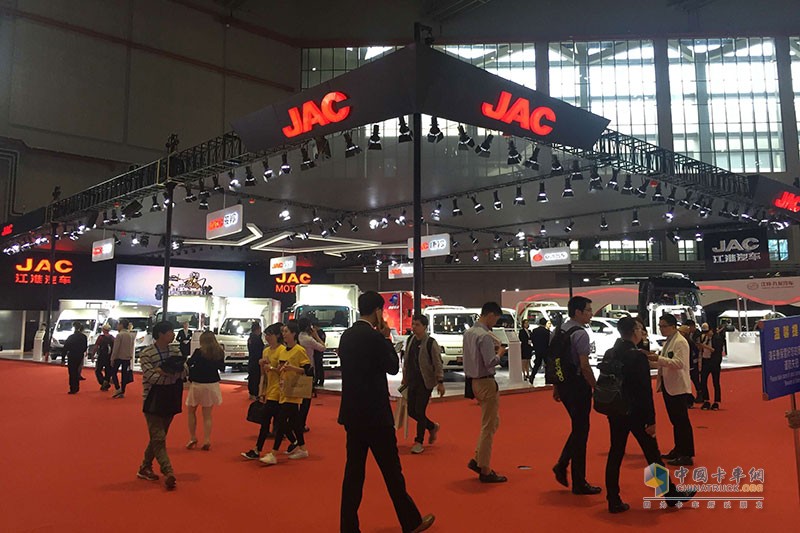 上海車展，江淮汽車展廳眾多新品與大家見面