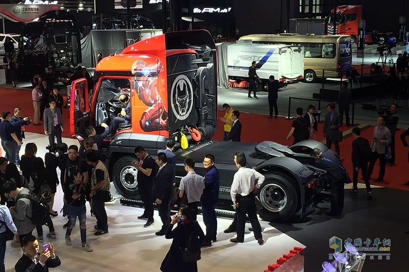 上海車(chē)展，江鈴汽車(chē)英雄出征