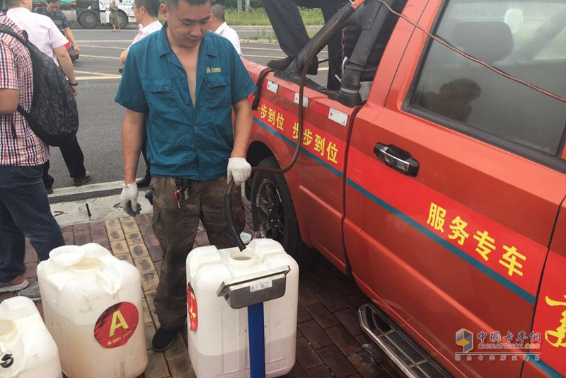 2017中國(guó)重汽曼技術(shù)產(chǎn)品實(shí)況挑戰(zhàn)賽——成都站