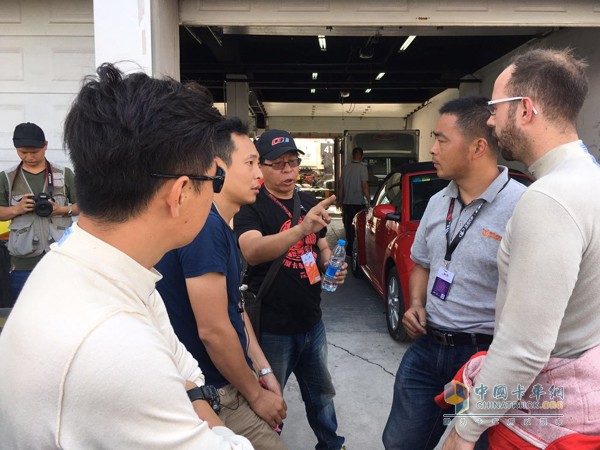 聯(lián)合卡車(chē)