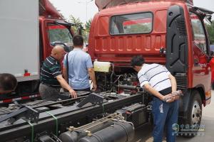 與藍(lán)天更配 福田奧鈴CTX2.8藍(lán)天版激活北京物流