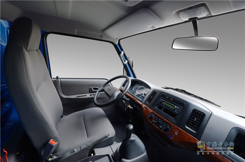 江鈴汽車 順達寬體 國五 85馬力 液制動單排載貨車