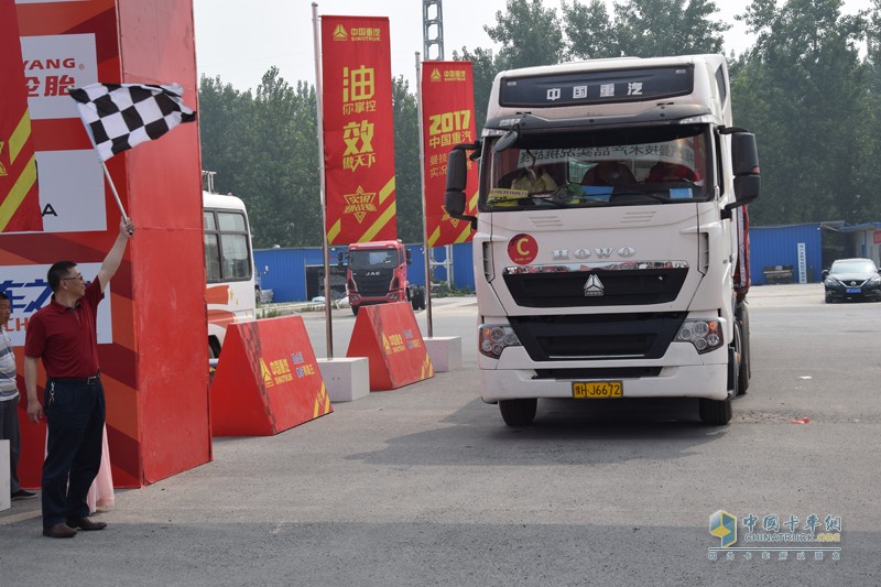 2017中國重汽曼技術產品實況挑戰(zhàn)賽—周口站