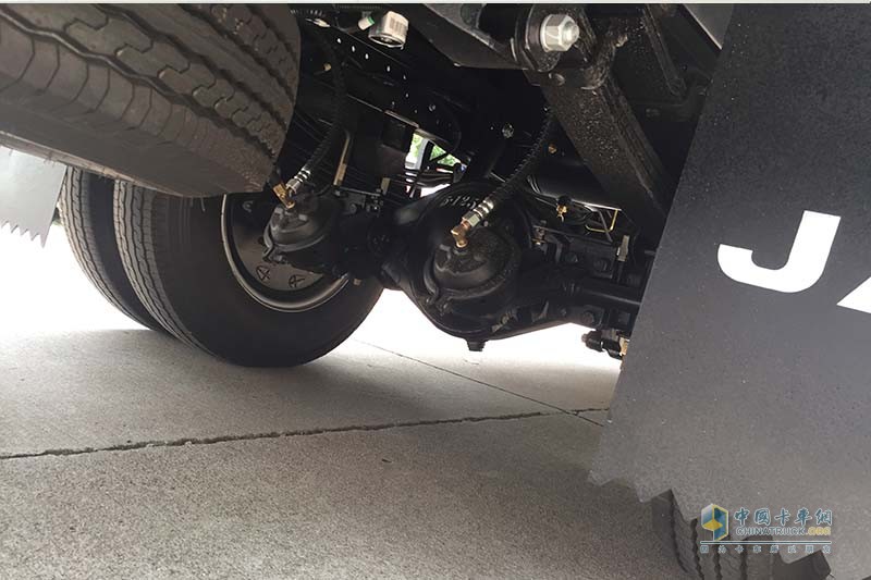 江淮汽車(chē) 駿鈴V3 102馬力 4X2國(guó)V廂式載貨車(chē)(快遞版)