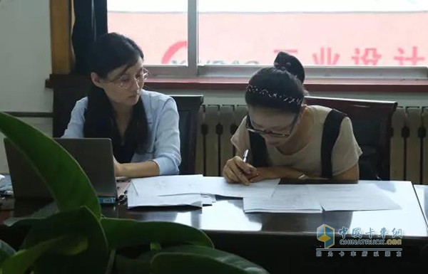 銀寶輪胎集團(tuán)在四樓會議室召開三體系認(rèn)證會議