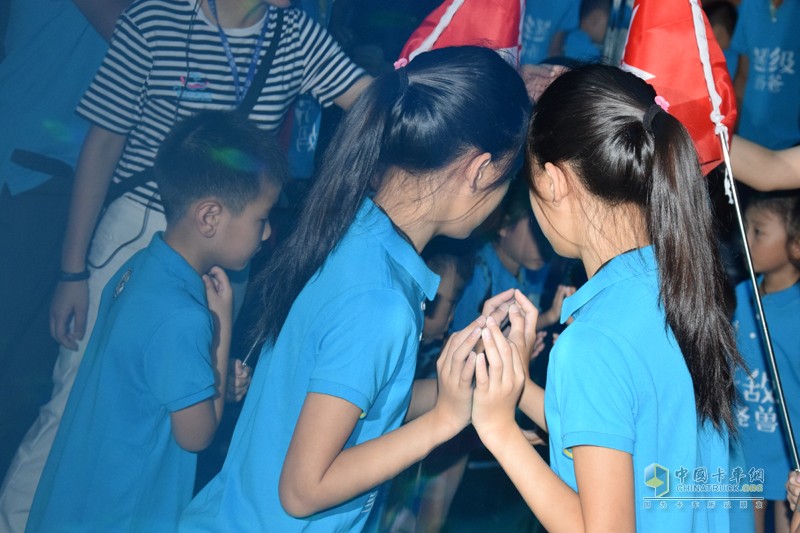 江鈴輕卡家族第四季“爸爸開輕卡” 一場屬于孩子們的活動(dòng)