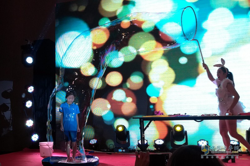 江鈴輕卡家族第四季“爸爸開輕卡” 一場屬于孩子們的活動(dòng)