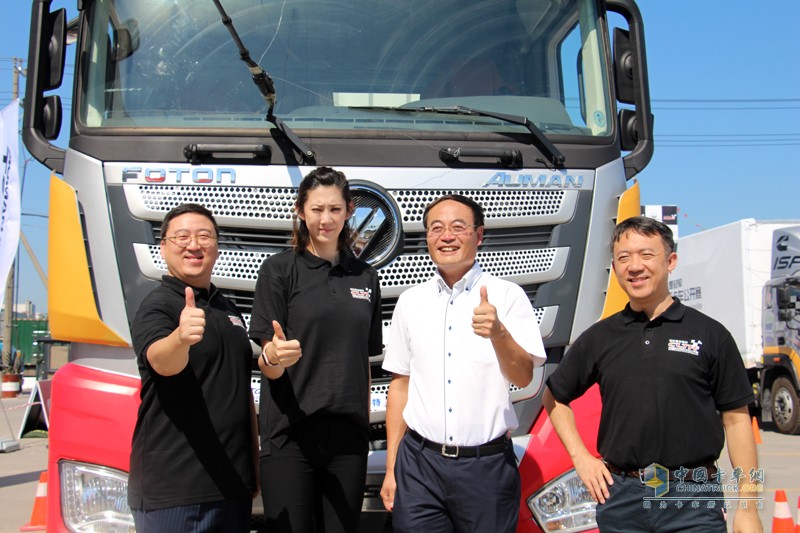 首屆2017中國(guó)高效物流卡車(chē)公開(kāi)賽在滬啟動(dòng)