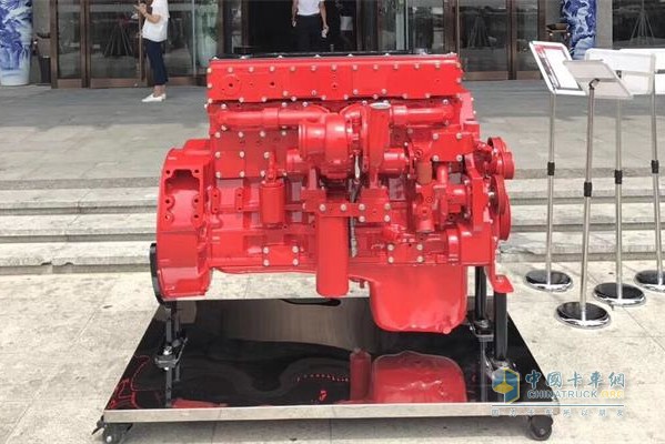 西安康明斯ISM發(fā)動機展示