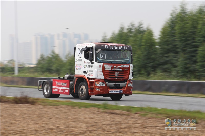 2017中國(guó)卡車(chē)公開(kāi)賽廣州站總決賽