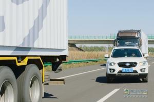 一汽解放智能卡車完成高速公路實(shí)車測(cè)試，駛?cè)胫悄軙r(shí)代
