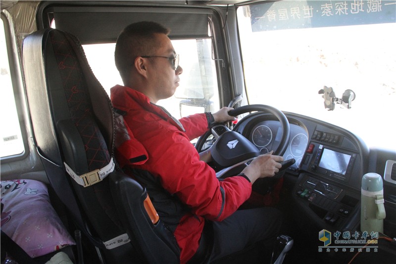 中國重汽藏地探索世界屋脊:到達(dá)目的地拉薩