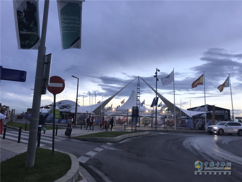 揚帆！起航！東風號踏上賽程，東風隊加油！