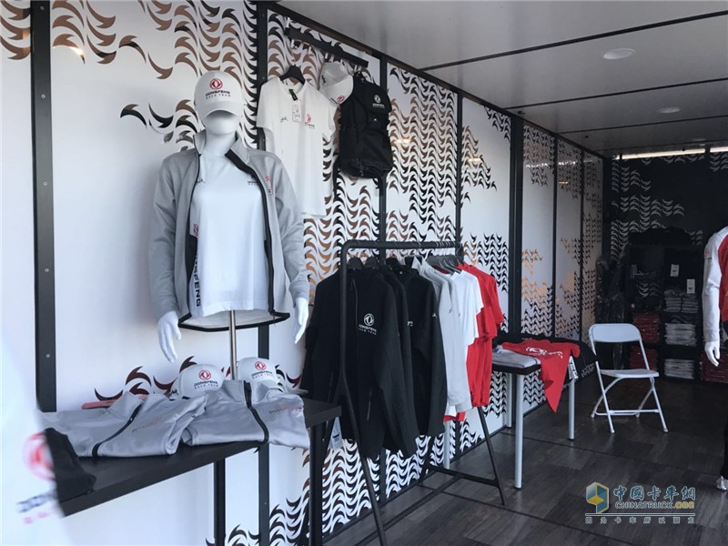 揚帆！起航！東風號踏上賽程，東風隊加油！