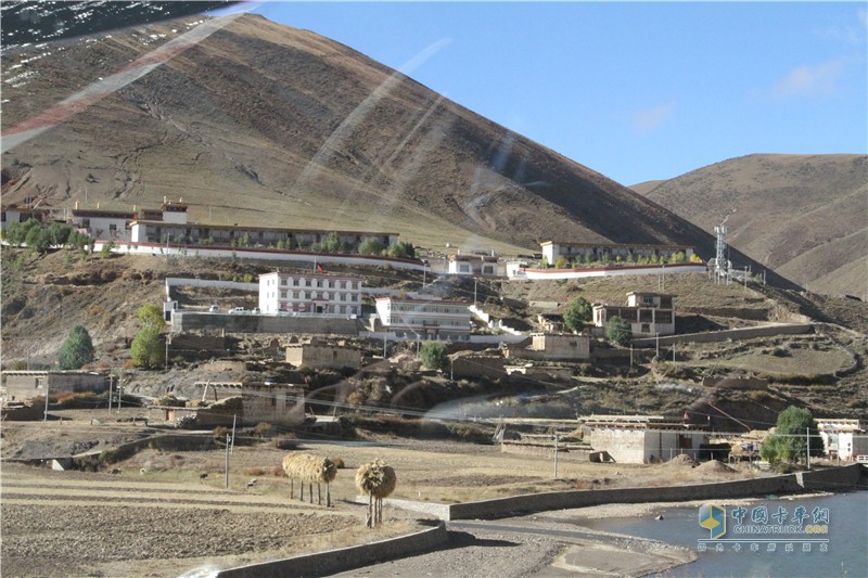 中國(guó)重汽藏地探索世界屋脊:進(jìn)發(fā)左貢