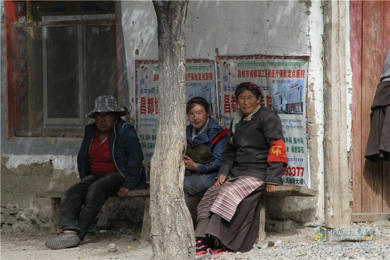 中國(guó)重汽藏地探索世界屋脊:進(jìn)發(fā)左貢