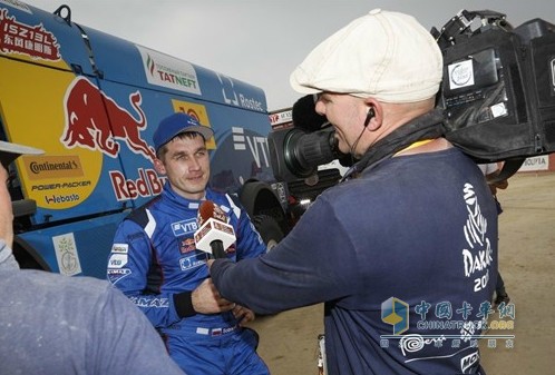 502號(hào)賽車(chē)車(chē)手評(píng)價(jià)東風(fēng)康明斯ISZ發(fā)動(dòng)機(jī)