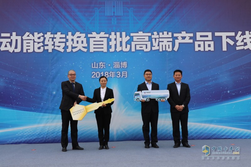 科技賦能物流  500臺(tái)歐曼高端?；愤\(yùn)輸車助力清源集團(tuán)