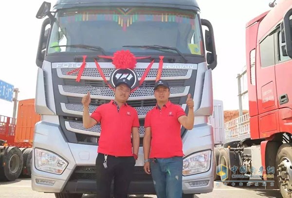 福田戴姆勒歐曼EST510超級(jí)卡車(chē)