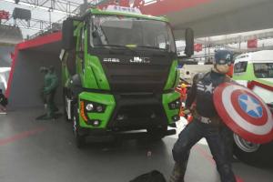 2018第十五屆北京車展第一天，商用車四大展臺精彩好車