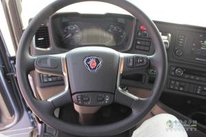 斯堪尼亞 G410 6×4NA 6×4牽引車(危險(xiǎn)品運(yùn)輸)