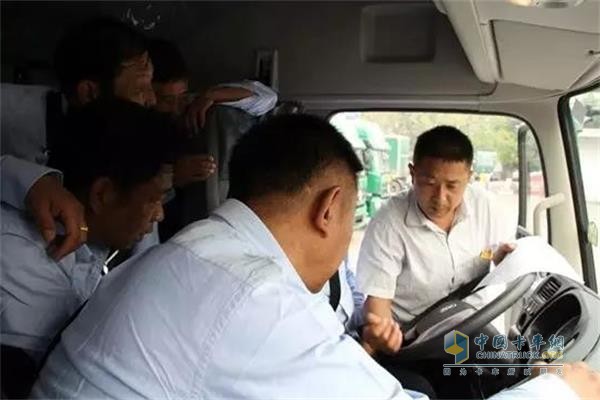 東風康明斯提供給客戶的系統(tǒng)化、差異化、定制化解決方案