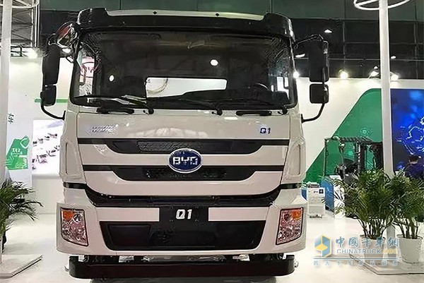 比亞迪純電動(dòng)牽引車(chē)Q1