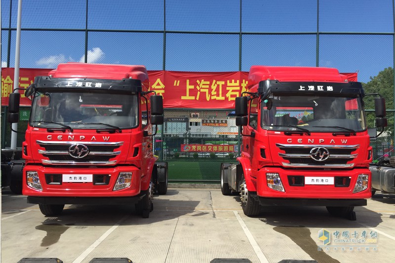 紅巖深圳吼“雄起” 港口運輸車“狙擊戰(zhàn)”初戰(zhàn)大捷